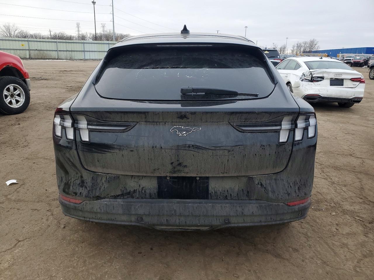 2022 Ford Mustang Mach-E Select - zdjęcie 6