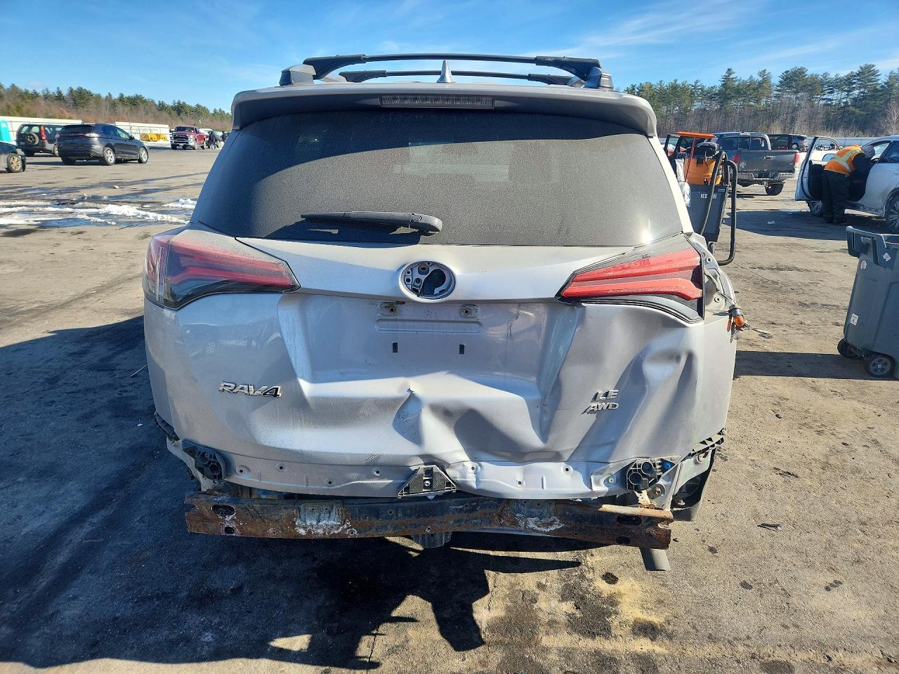 2017 Toyota Rav4 Le - zdjęcie 6