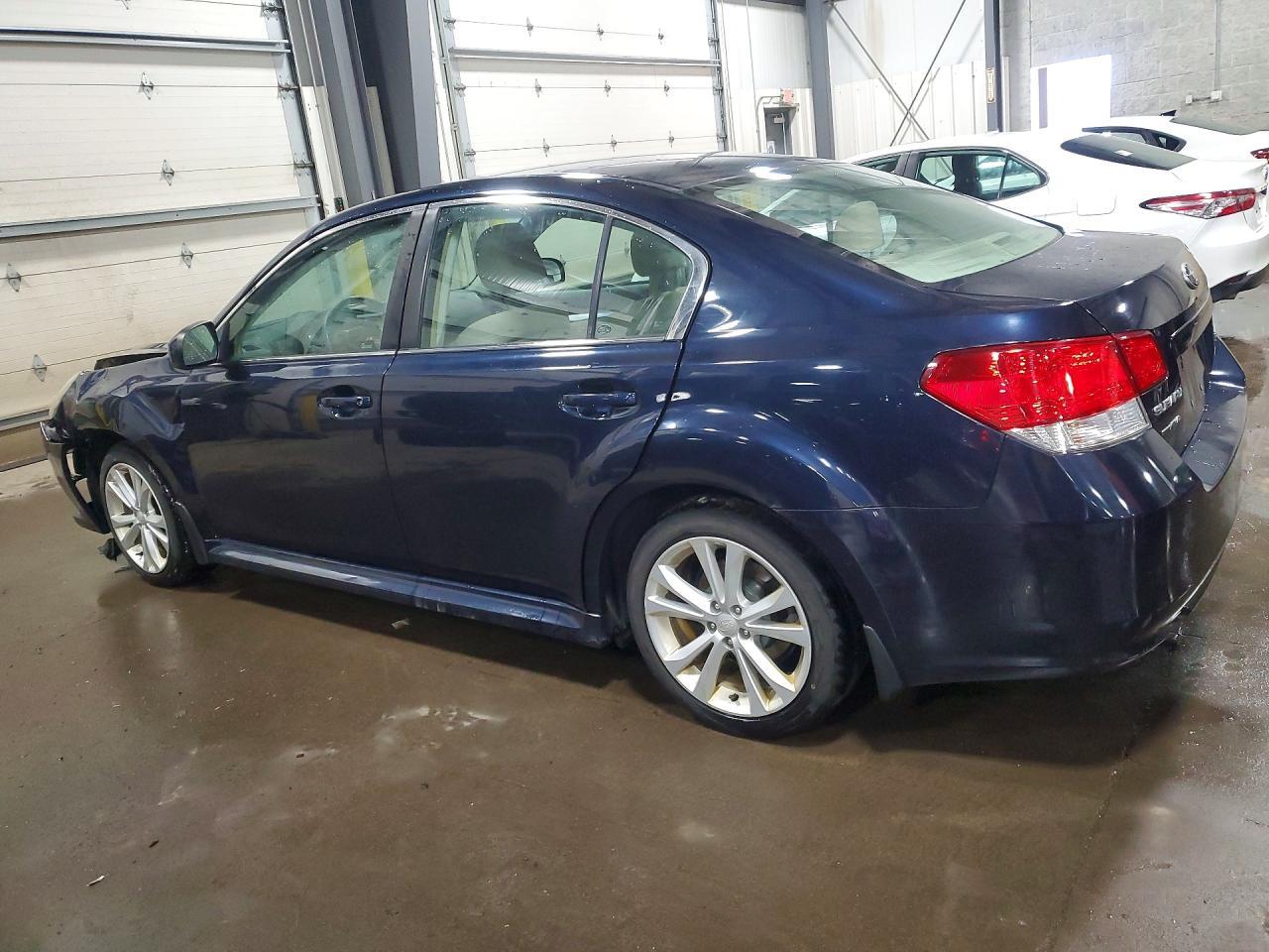 2013 Subaru Legacy 2.5I Premium - zdjęcie 2