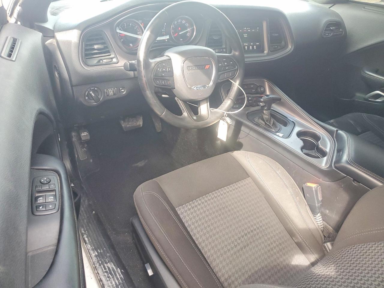 2023 Dodge Challenger Sxt - zdjęcie 8