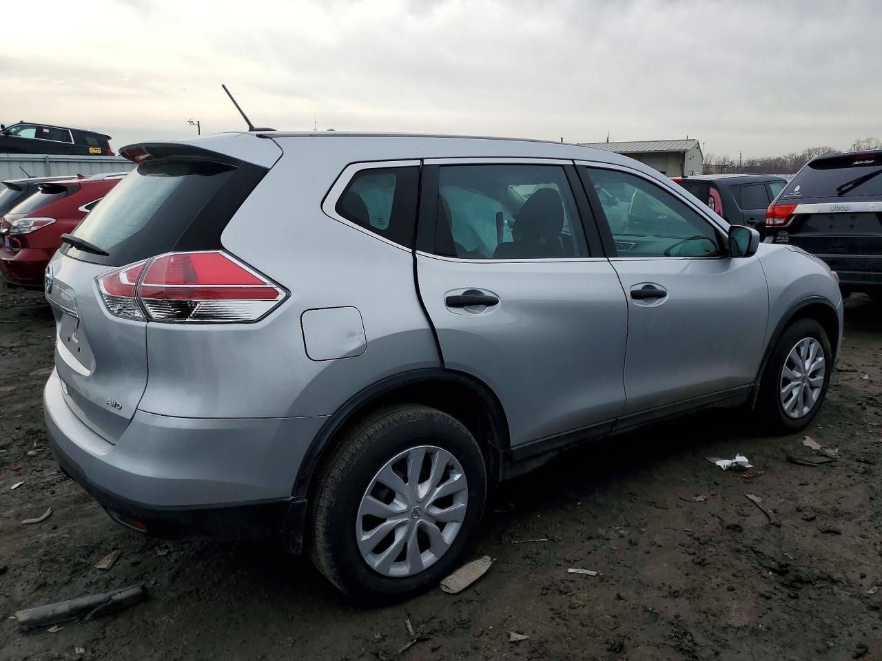 2016 Nissan Rogue S - zdjęcie 3