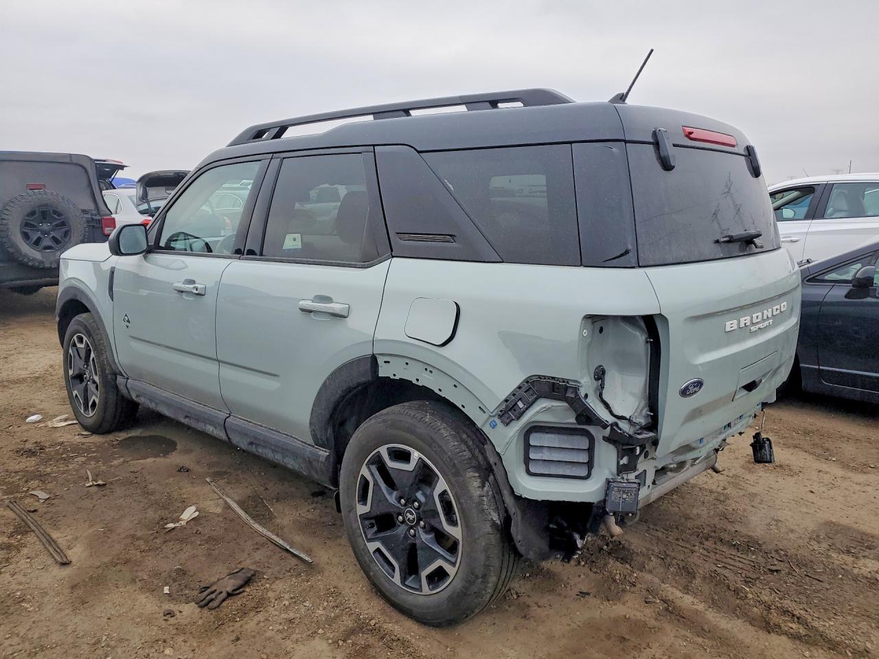 2024 Ford Bronco Sport Outer Banks - zdjęcie 2