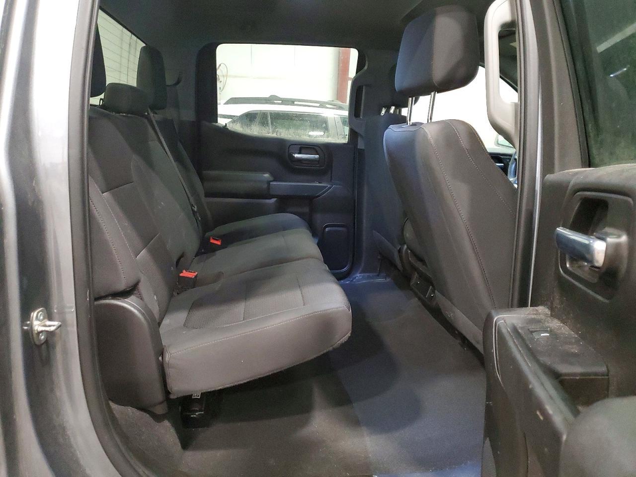 2022 Chevrolet Silverado Ltd K1500 Custom - zdjęcie 10