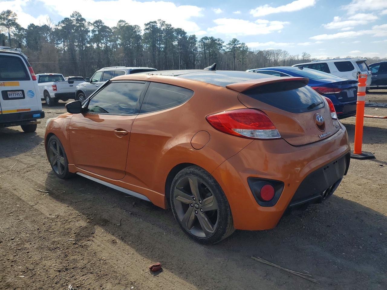 2015 Hyundai Veloster Turbo - zdjęcie 2