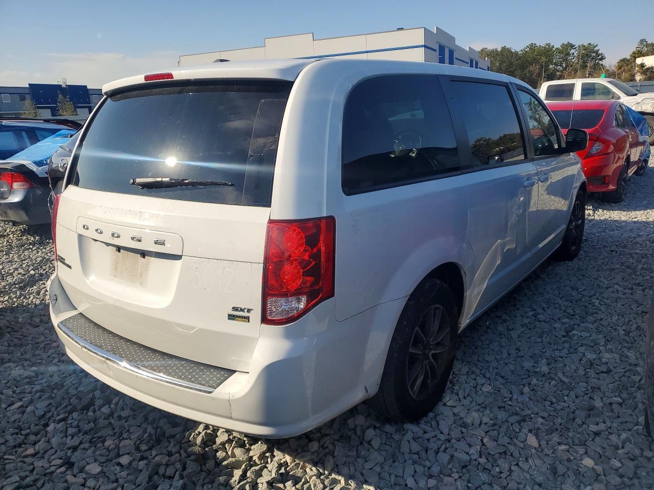 2019 Dodge Grand Caravan Gt - zdjęcie 3
