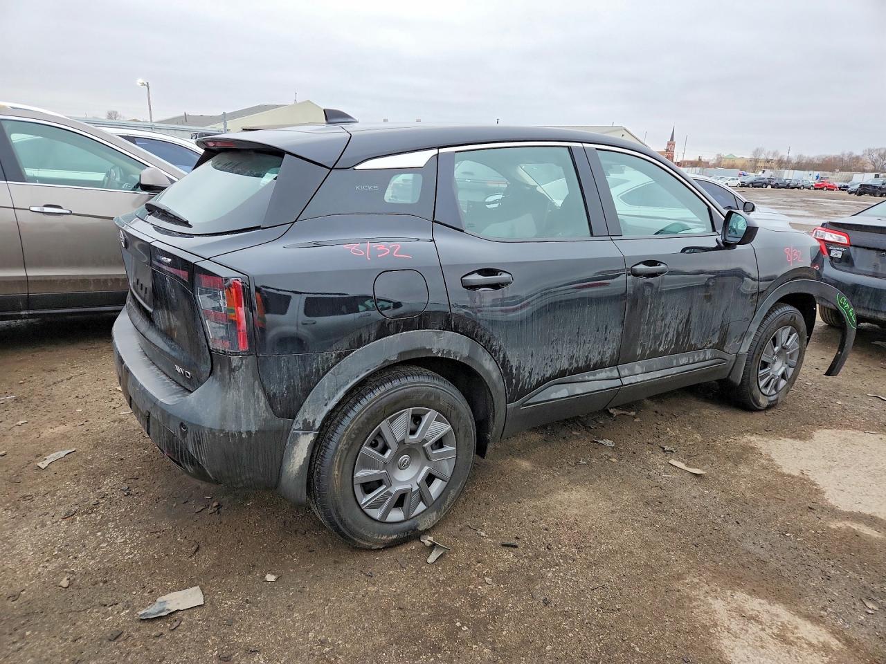 2025 Nissan Kicks S - zdjęcie 3