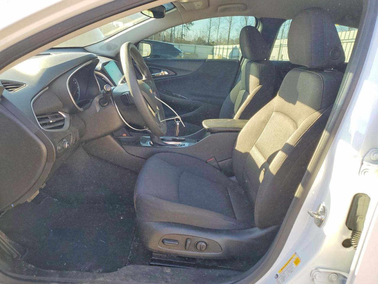 2024 Chevrolet Malibu Lt - zdjęcie 7