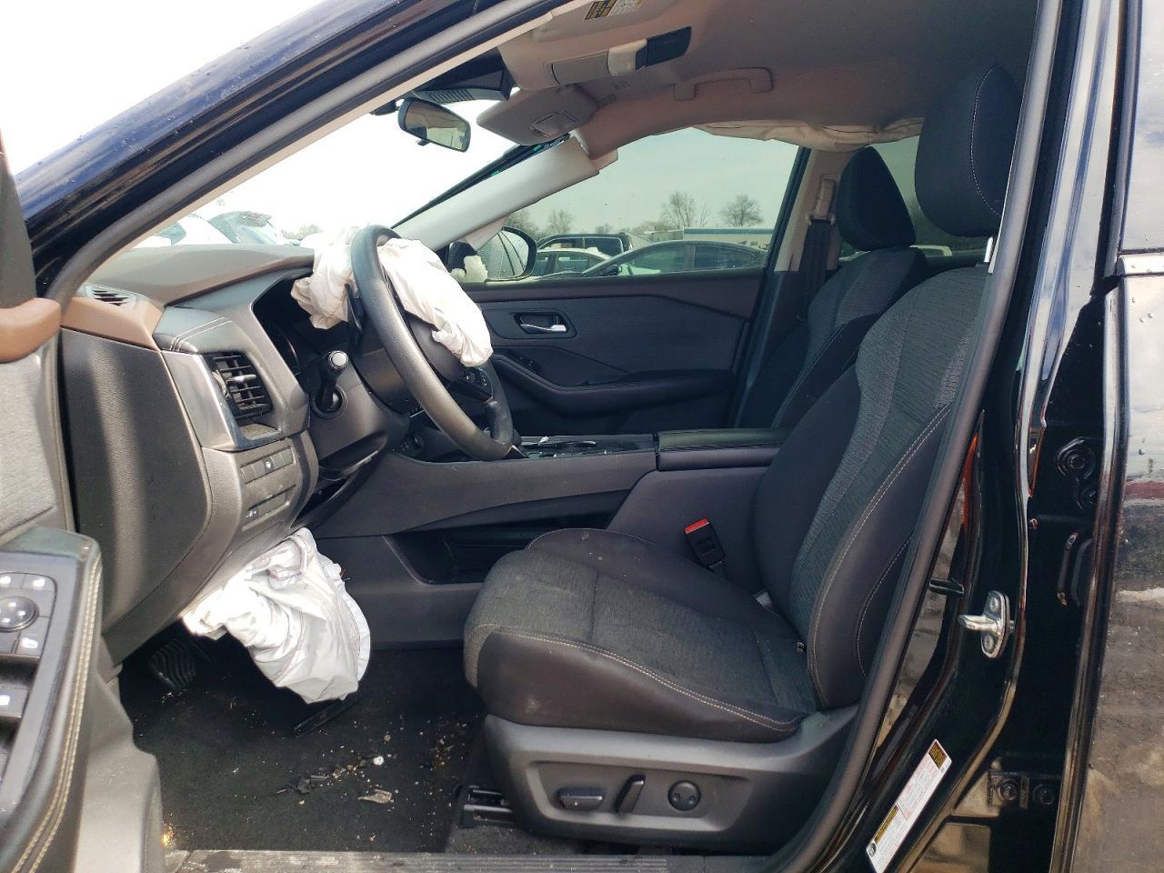 2021 Nissan Rogue Sv - zdjęcie 7