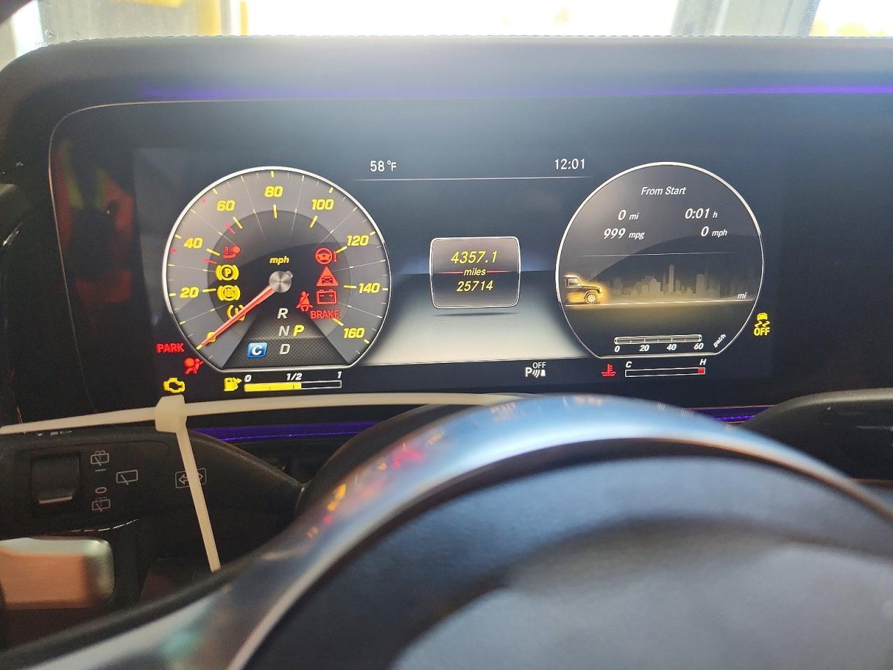 2023 Mercedes-Benz G 550 - zdjęcie 9