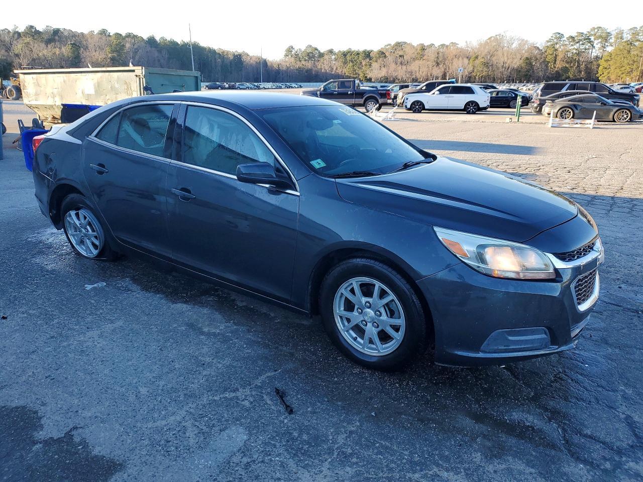 2014 Chevrolet Malibu Ls - zdjęcie 4
