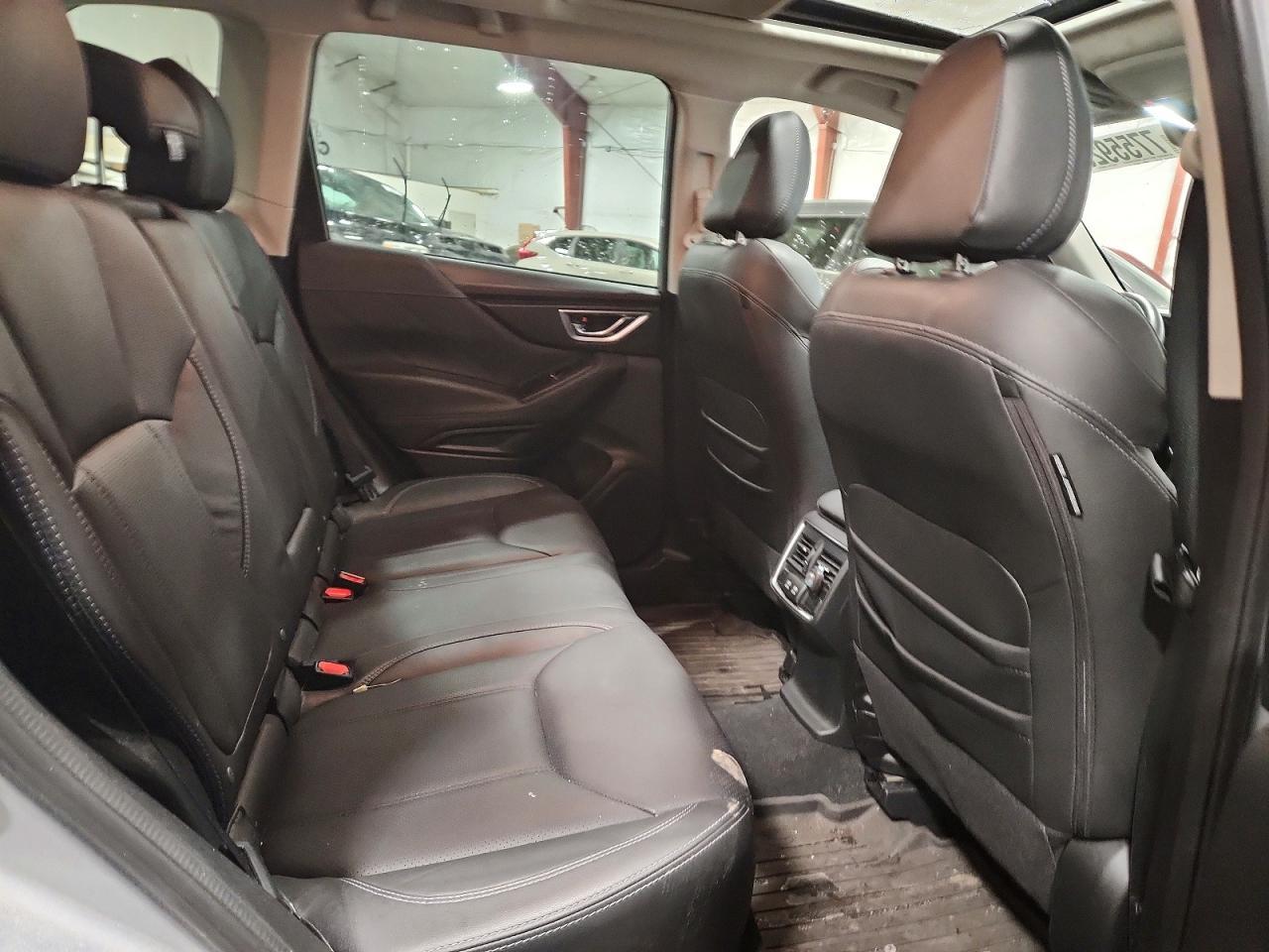 2021 Subaru Forester Limited - zdjęcie 11