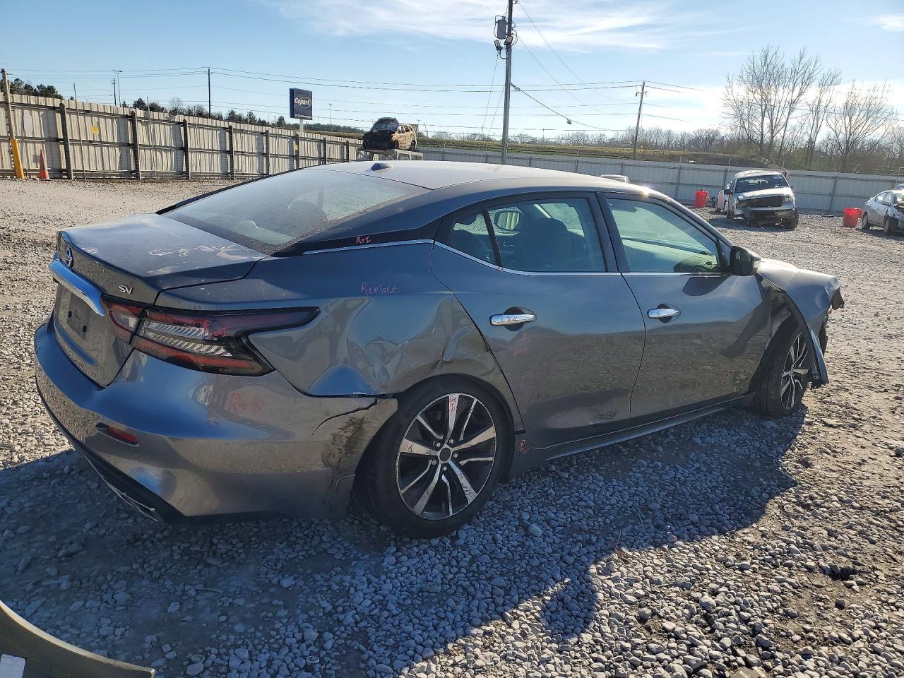 2021 Nissan Maxima - zdjęcie 3