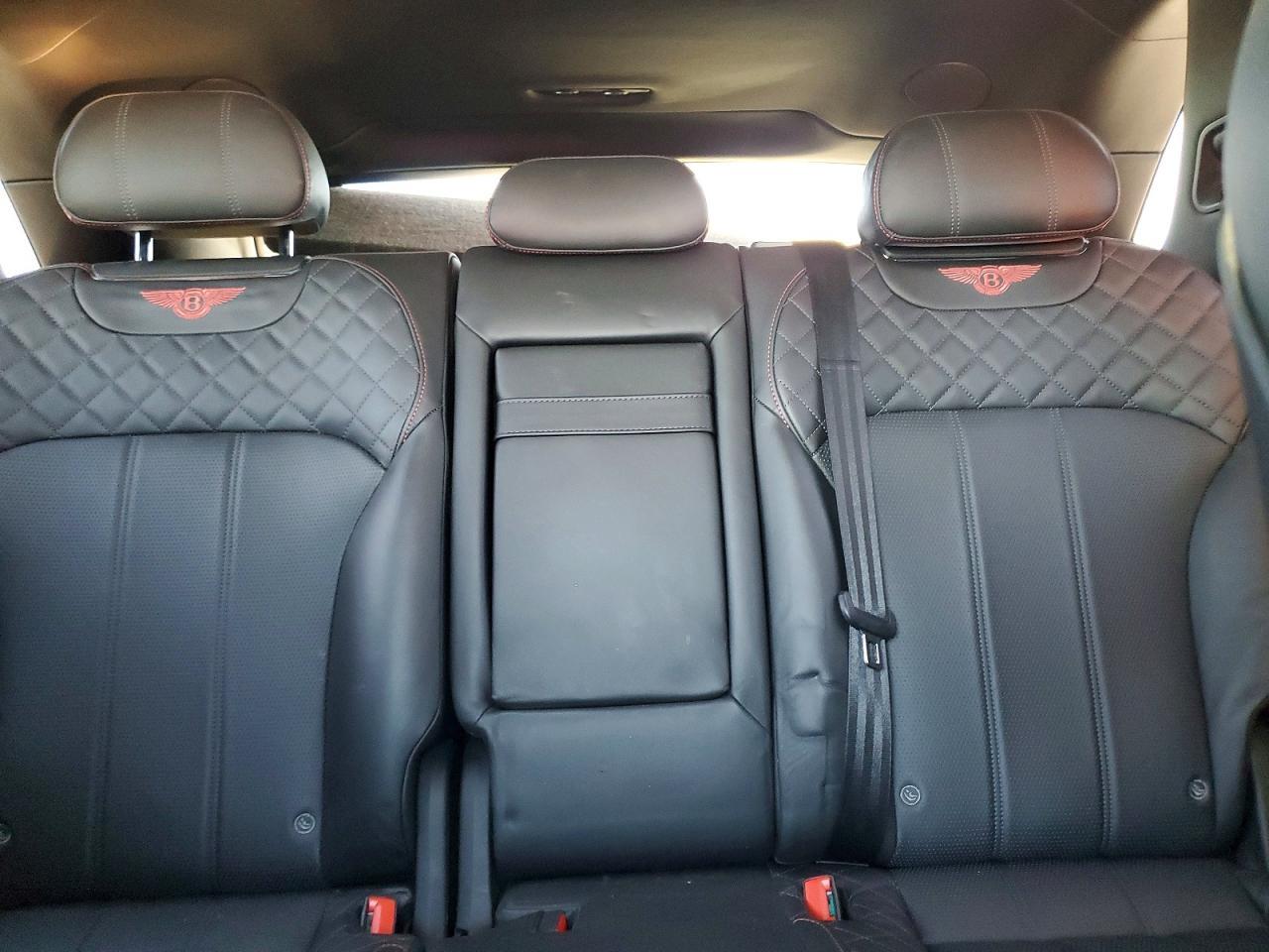 2017 Bentley Bentayga - zdjęcie 10