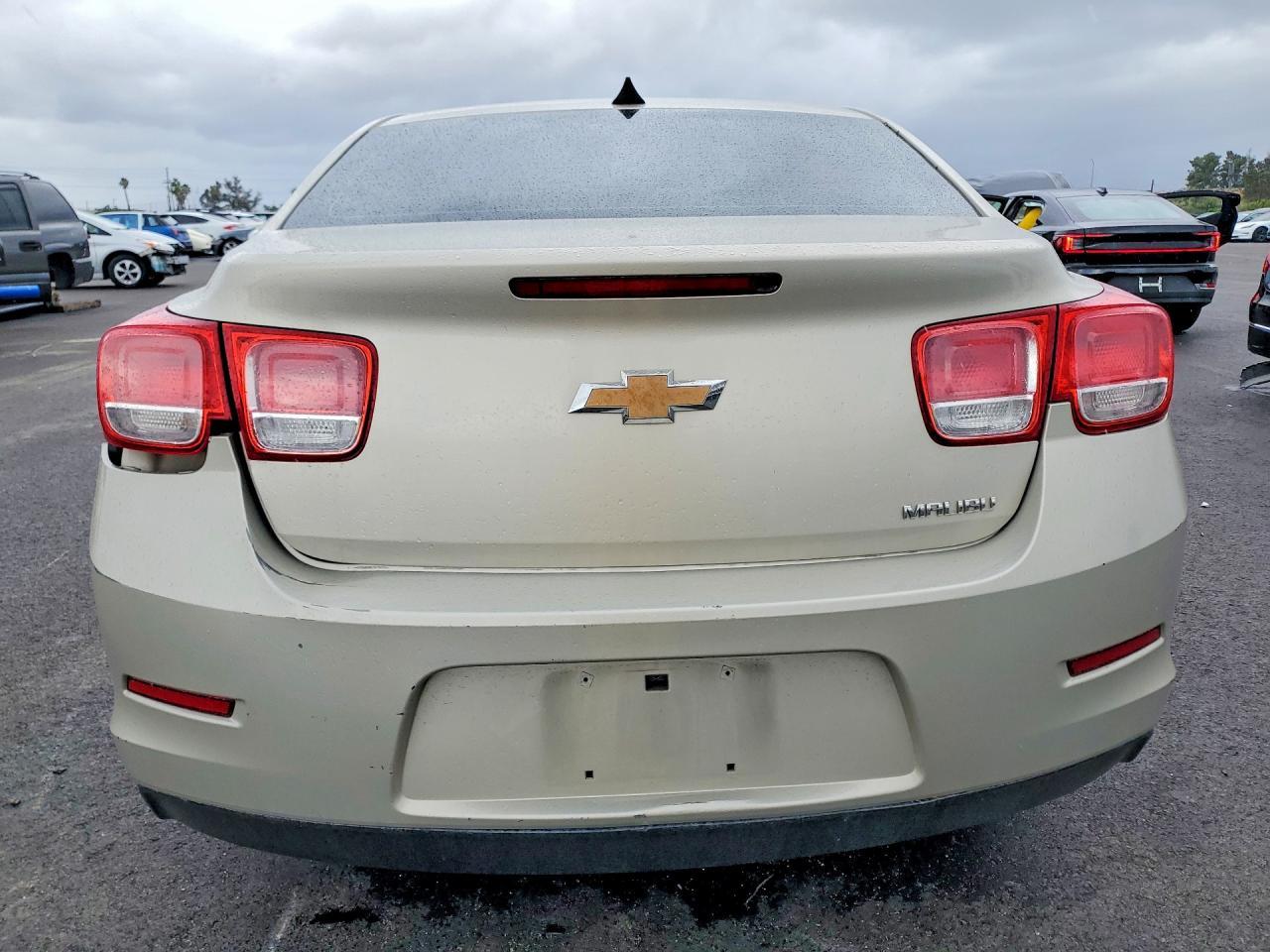 2013 Chev Malibu Ls - zdjęcie 6