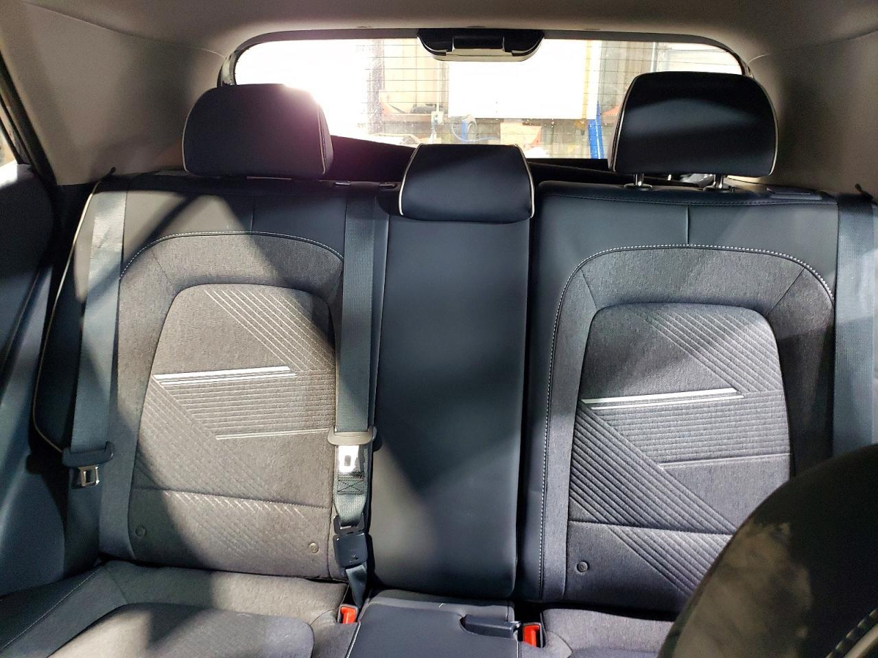 2025 Hyundai Venue Sel - zdjęcie 10