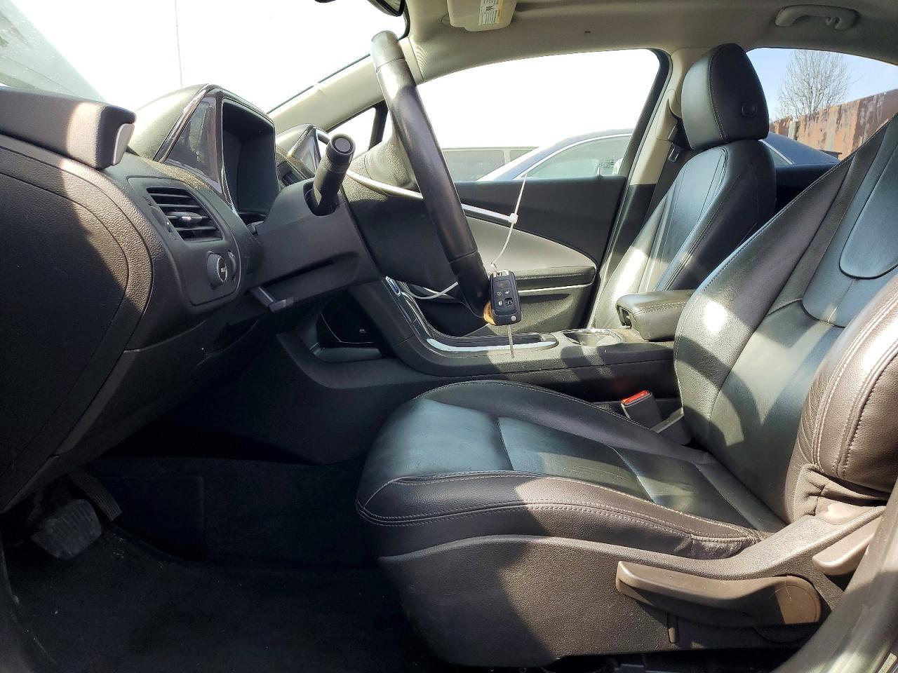 2014 Chevrolet Volt - zdjęcie 7