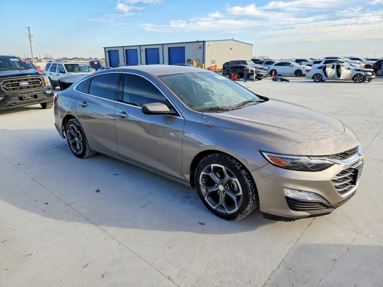 2023 Chevrolet Malibu Lt - zdjęcie 4