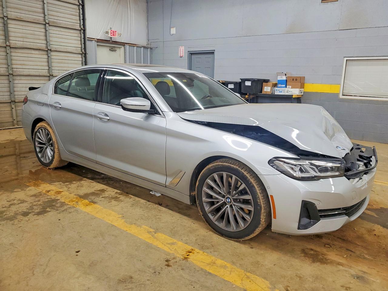 2021 BMW 530 I - zdjęcie 4