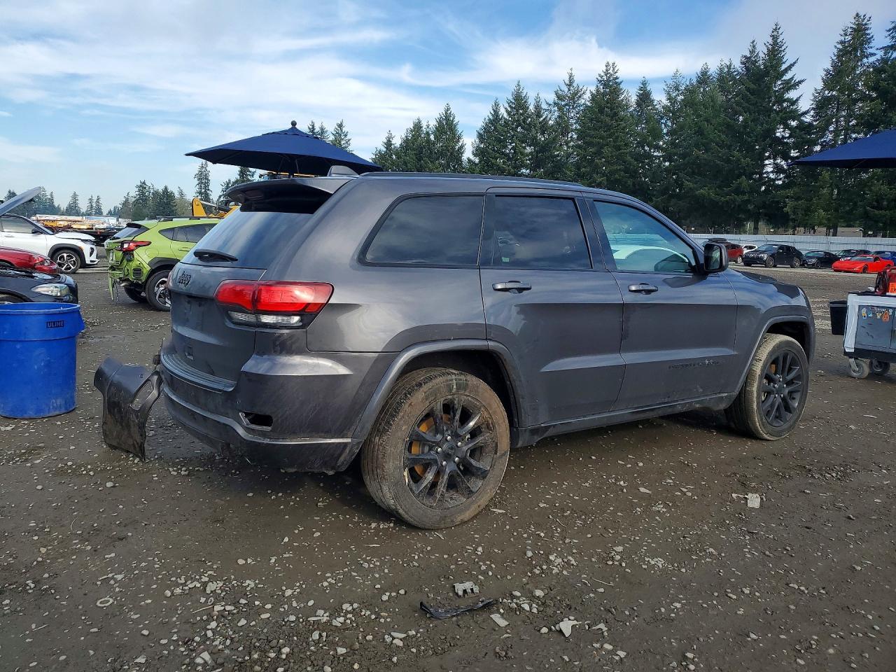2019 Jeep Grand Cherokee Laredo - zdjęcie 3