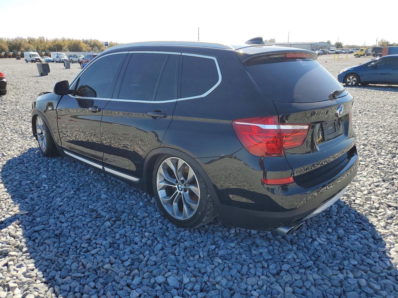 2017 BMW X3 Sdrive28I - zdjęcie 2