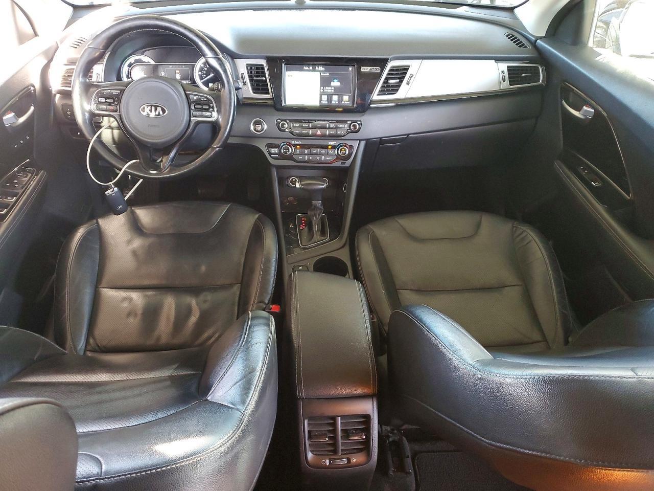 2017 Kia Niro Touring - zdjęcie 8