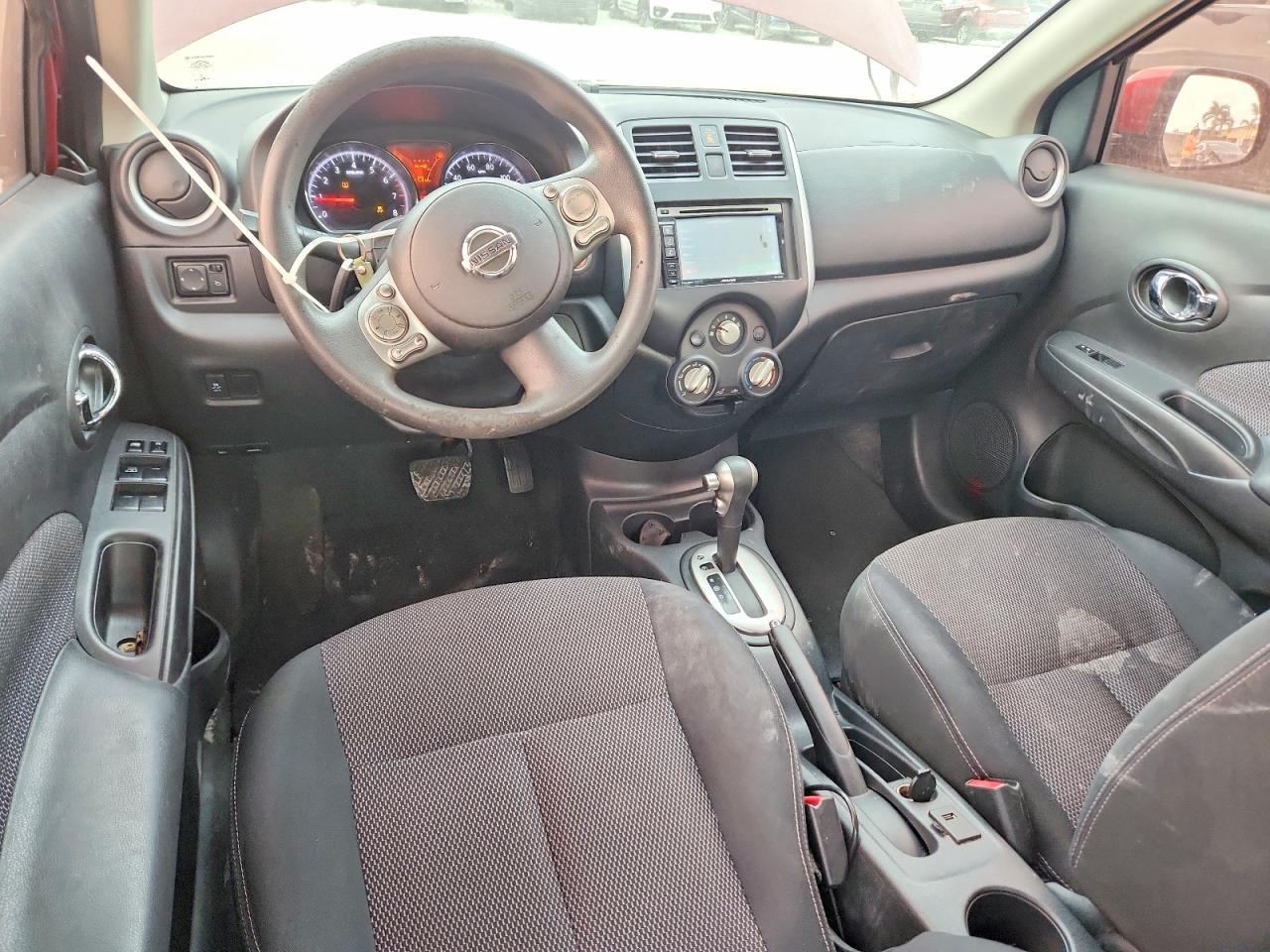 2014 Nissan Versa S - zdjęcie 8