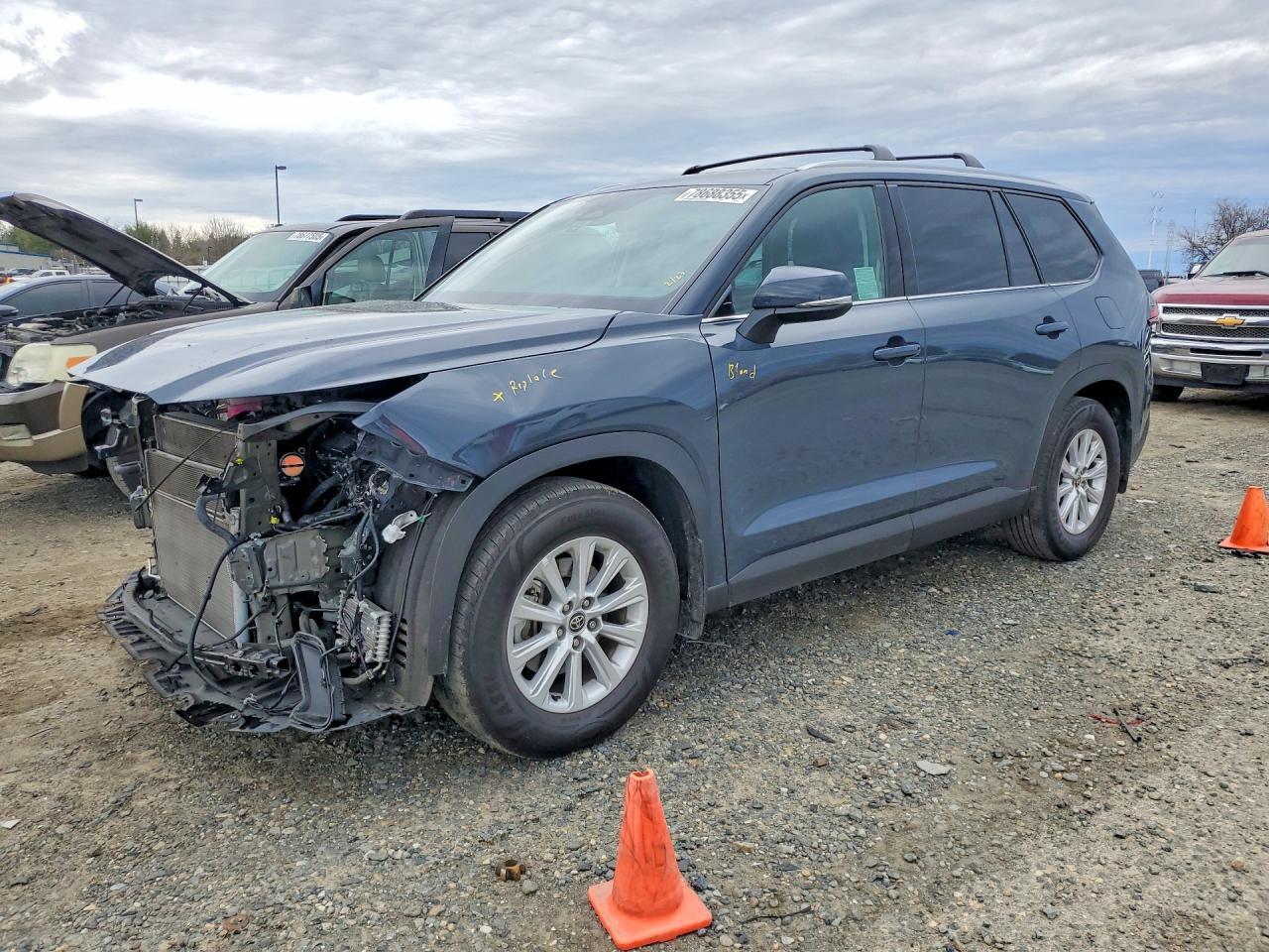 2025 Toyota Grand Highlander Xle - zdjęcie główne
