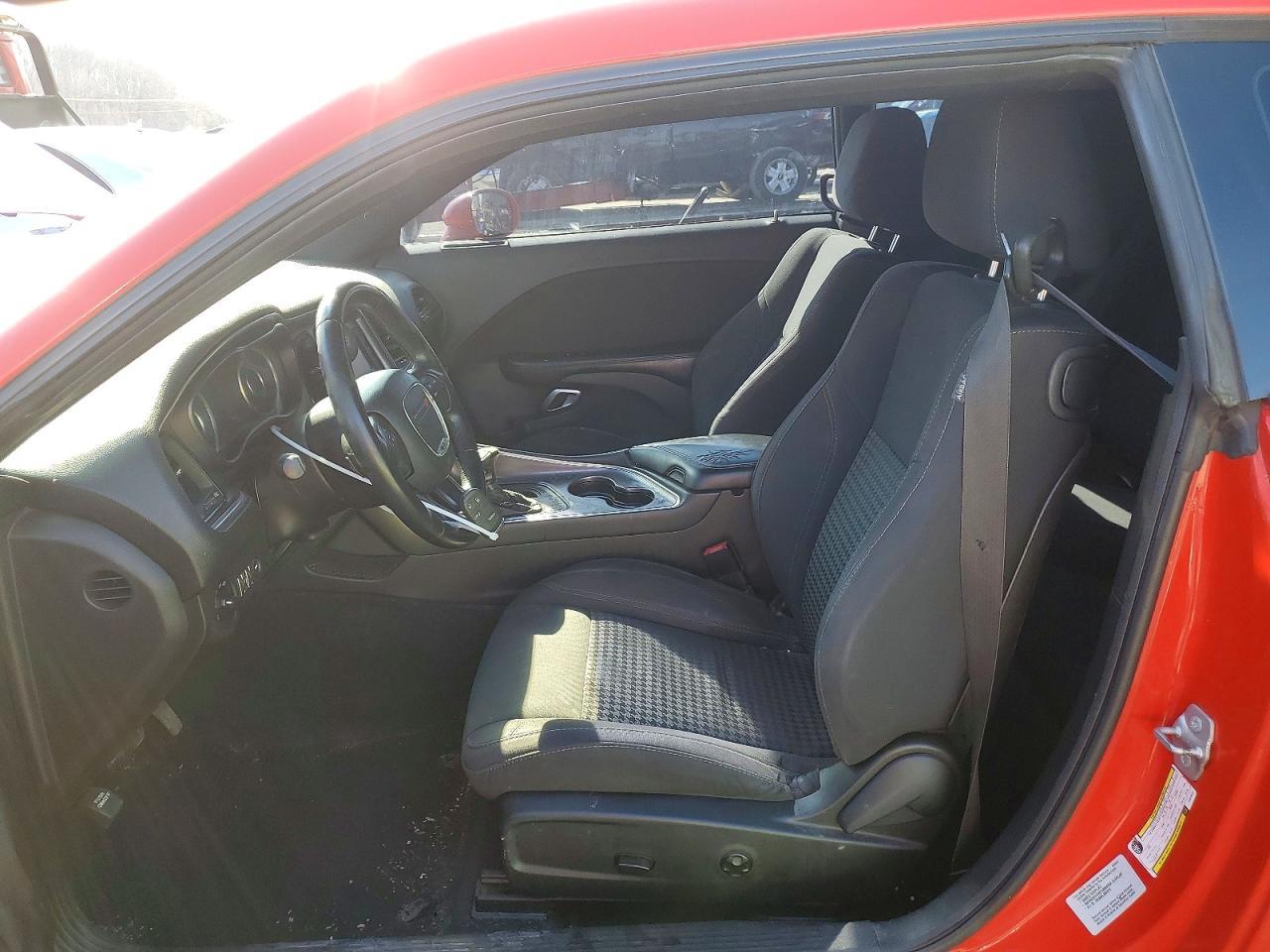 2015 Dodge Challenger Sxt - zdjęcie 7