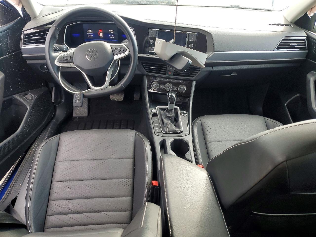 2022 Volkswagen Jetta Se - zdjęcie 8