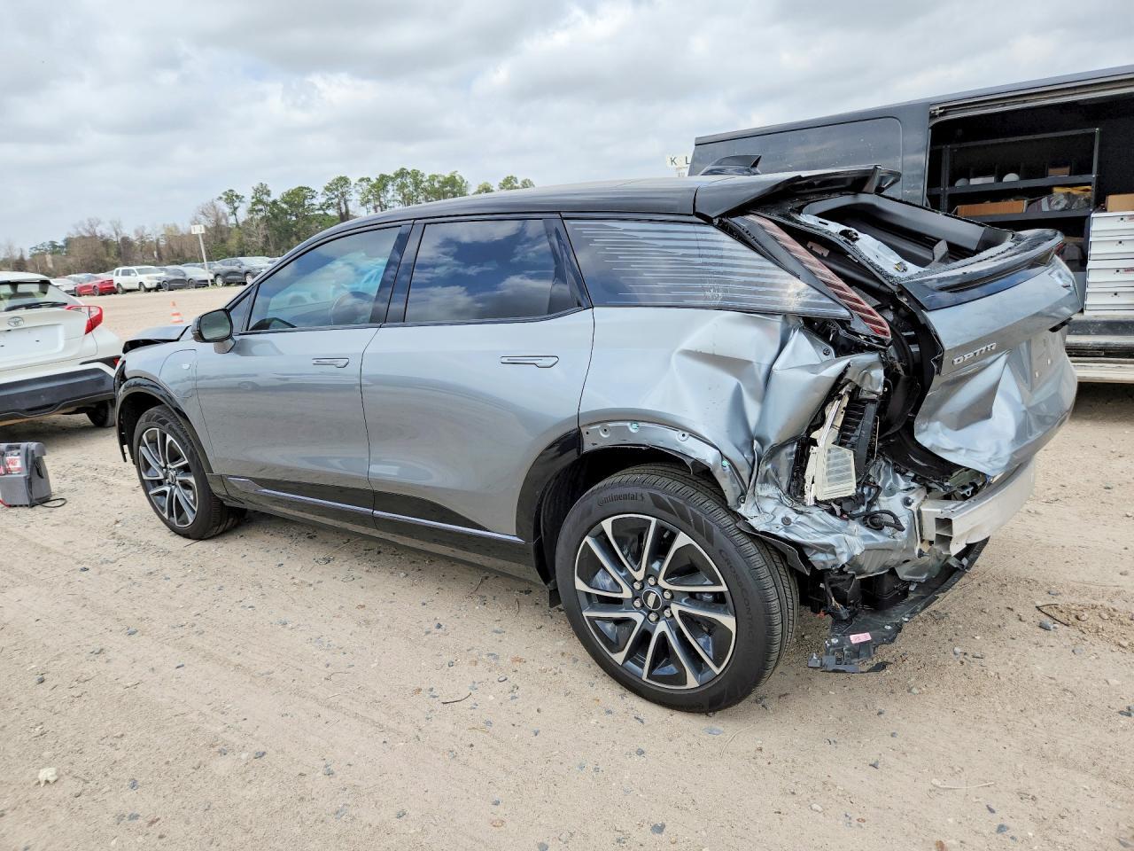 2025 Cadillac Optiq Sport - zdjęcie 2