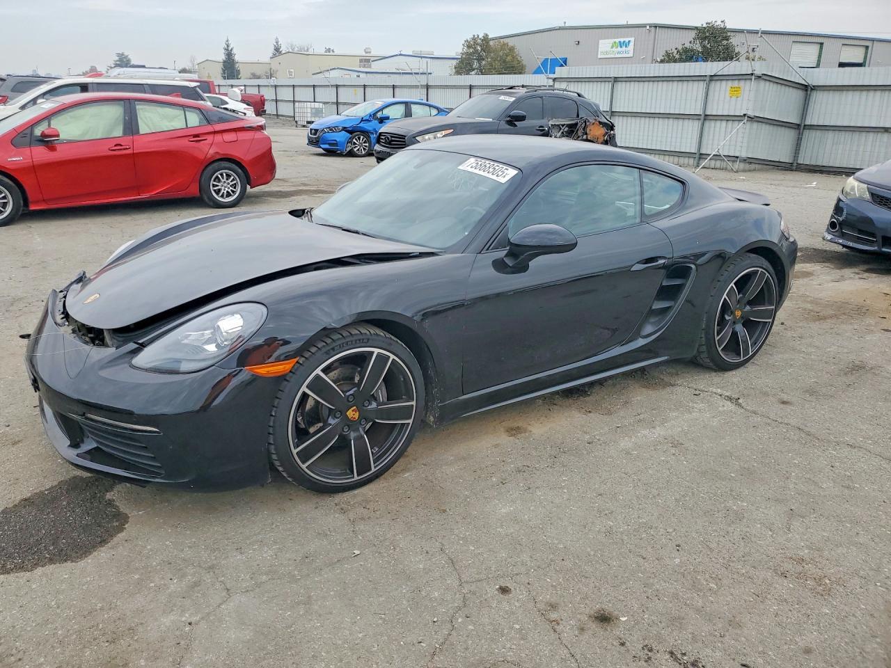 2017 Porsche Cayman - zdjęcie główne