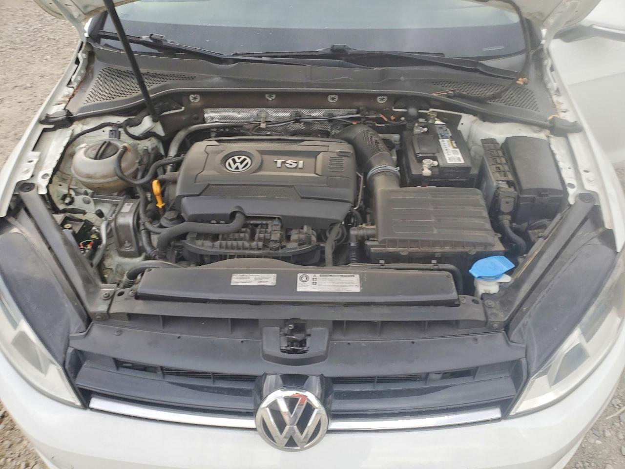 2017 Volkswagen Golf Sportwagen S - zdjęcie 11