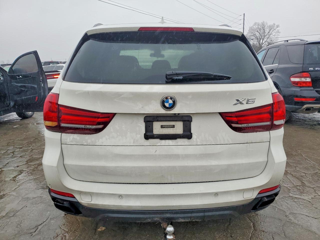 2015 BMW X5 xDrive50I - zdjęcie 6
