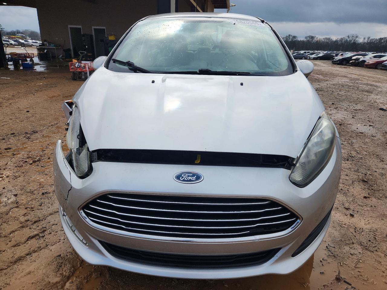 2016 Ford Fiesta Se - zdjęcie 5