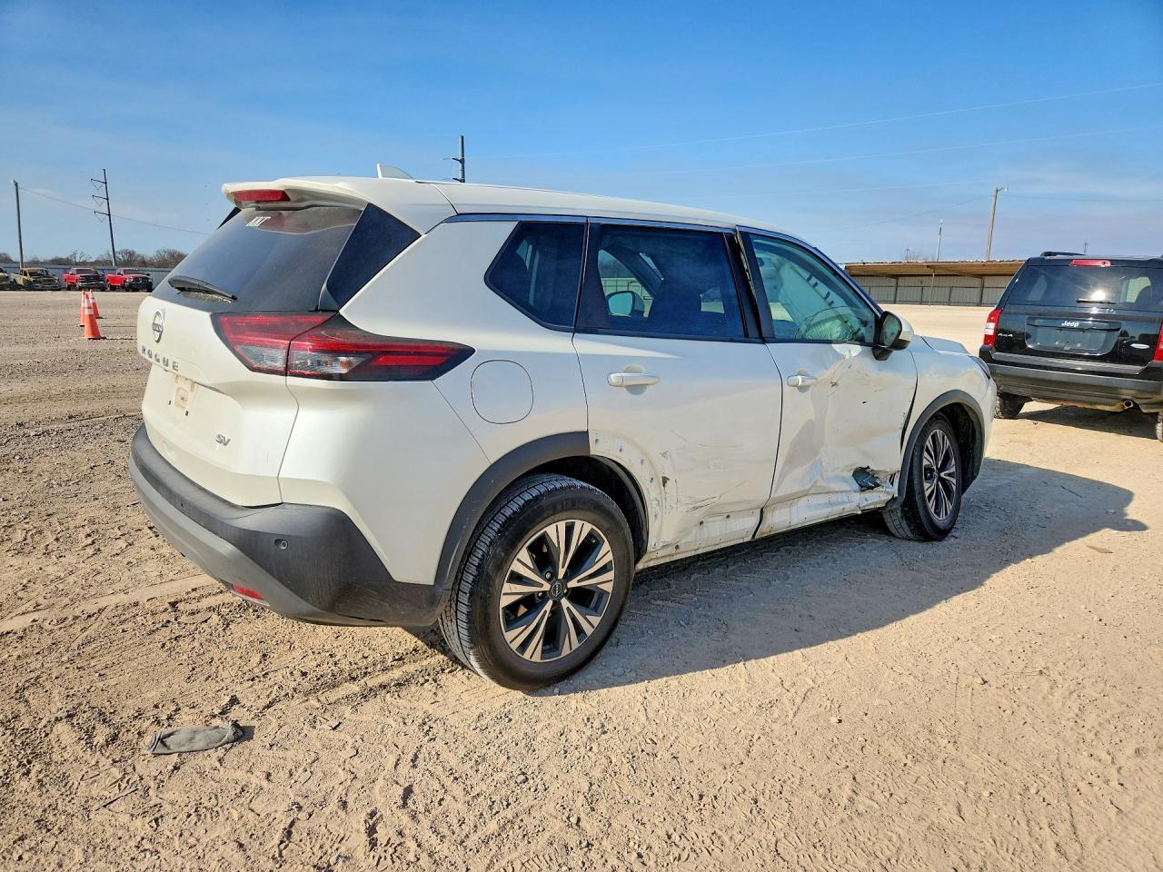 2023 Nissan Rogue Sv - zdjęcie 3