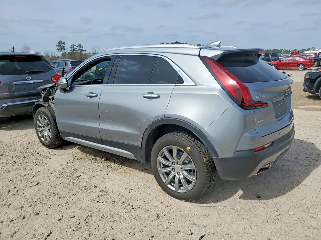 2023 Cadillac Xt4 Premium Luxury - zdjęcie 2