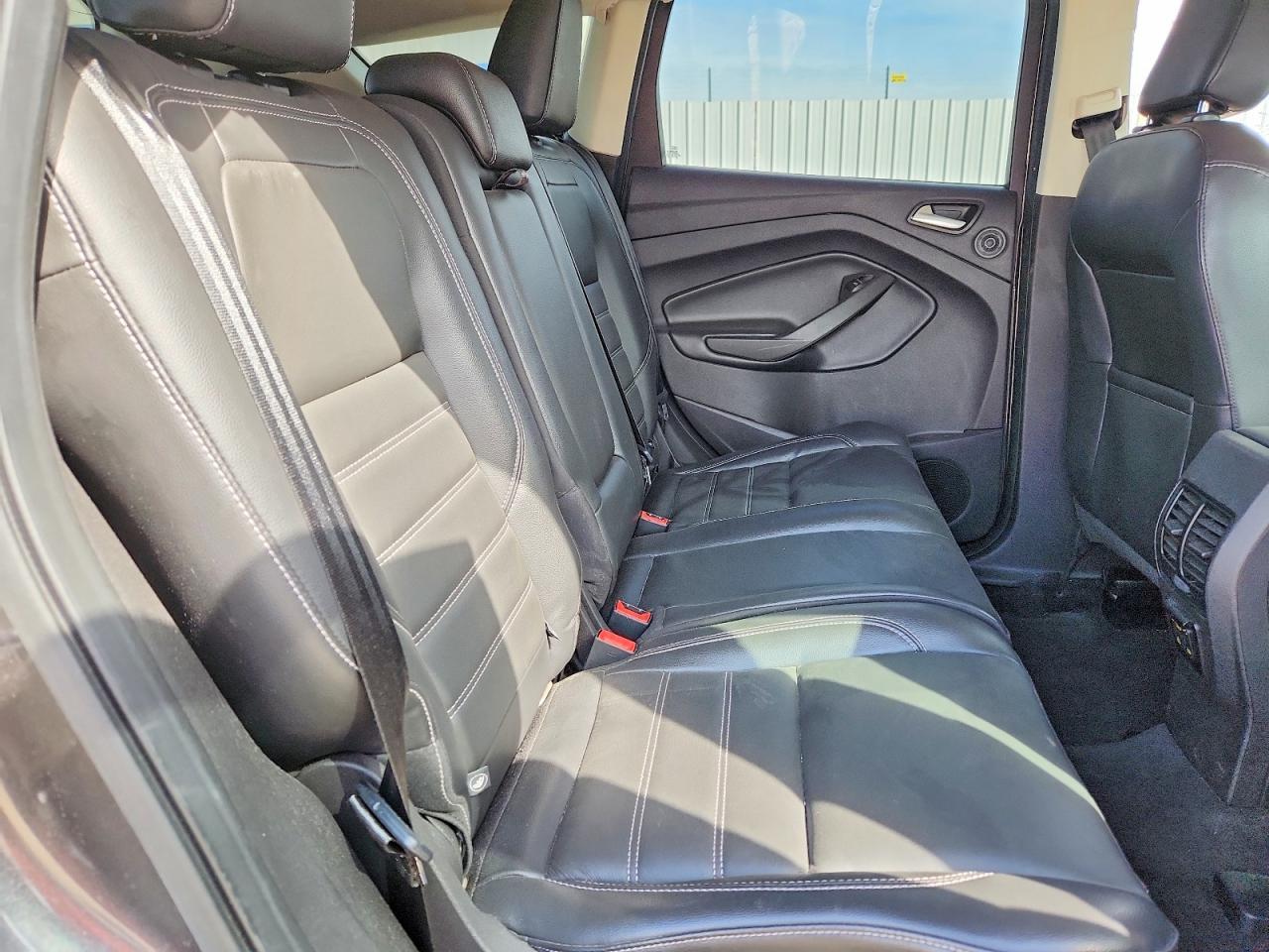 2018 Ford Escape Titanium - zdjęcie 11