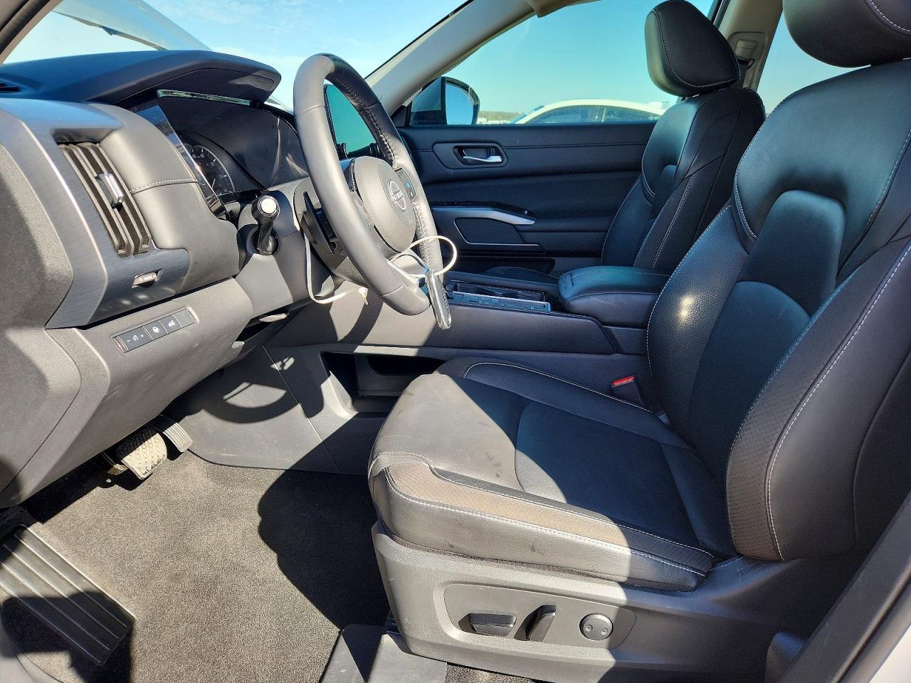 2024 Nissan Pathfinder Sl - zdjęcie 7