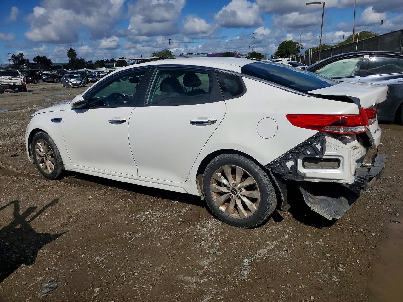 2016 Kia Optima Lx - zdjęcie 2