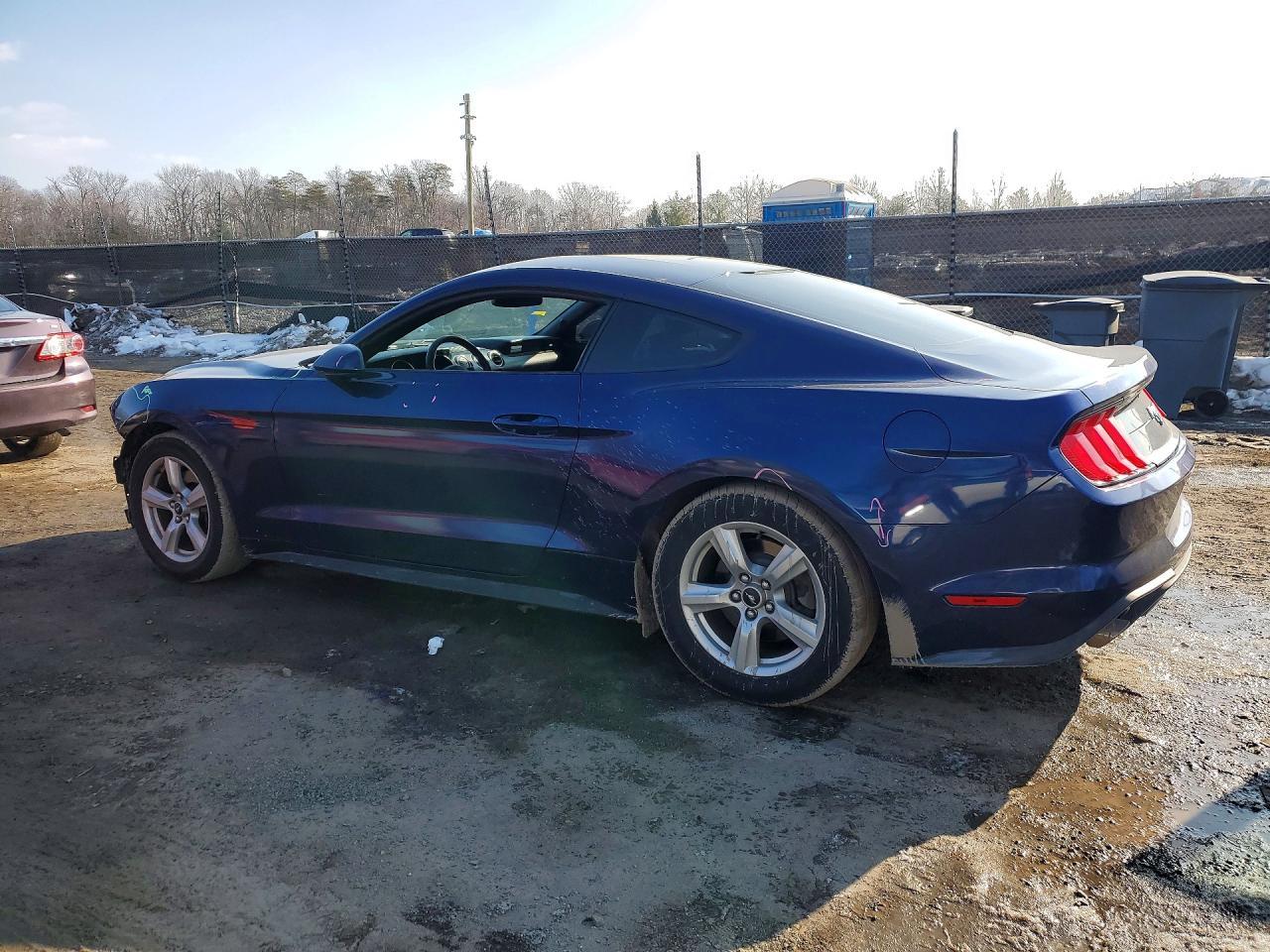 2018 Ford Mustang - zdjęcie 2