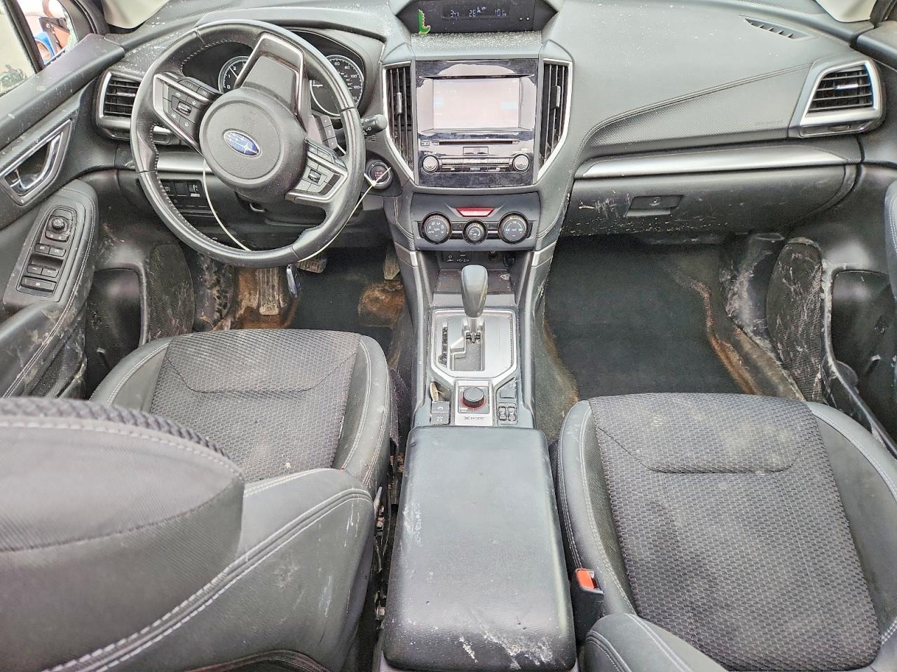 2021 Subaru Forester Premium - zdjęcie 8