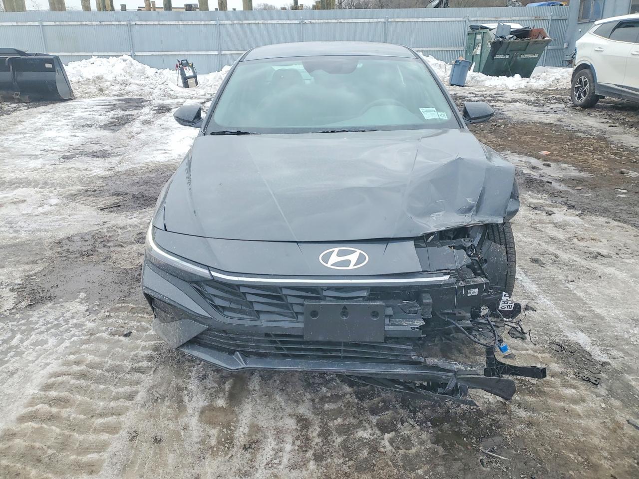 2025 Hyundai Elantra Sel Sport - zdjęcie 5