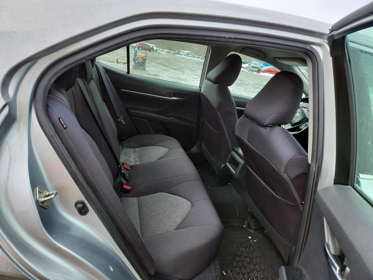 2018 Toyota Camry Le - zdjęcie 10