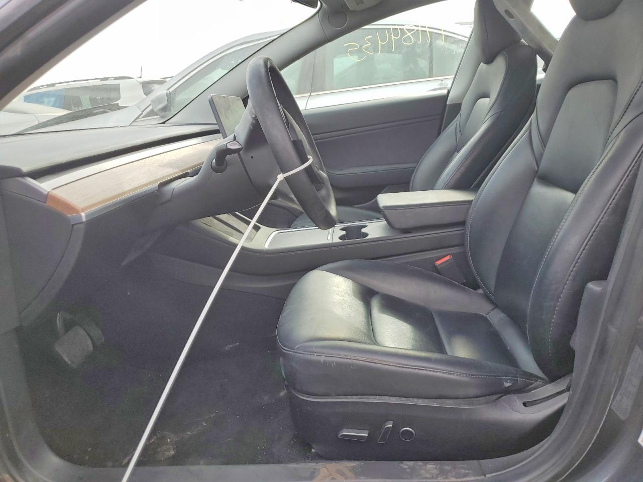 2021 Tesla Model 3 - zdjęcie 7