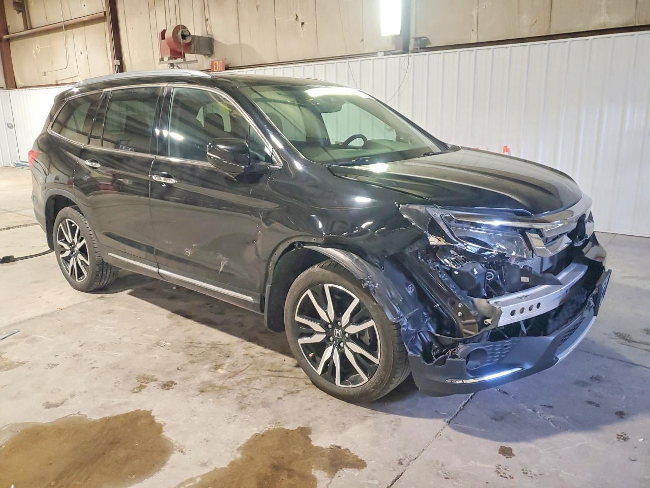 2021 Honda Pilot Touring - zdjęcie 4