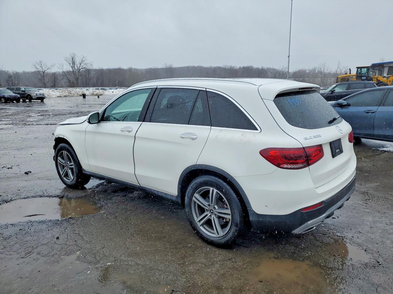 2021 Mercedes-Benz Glc 300 4Matic - zdjęcie 2