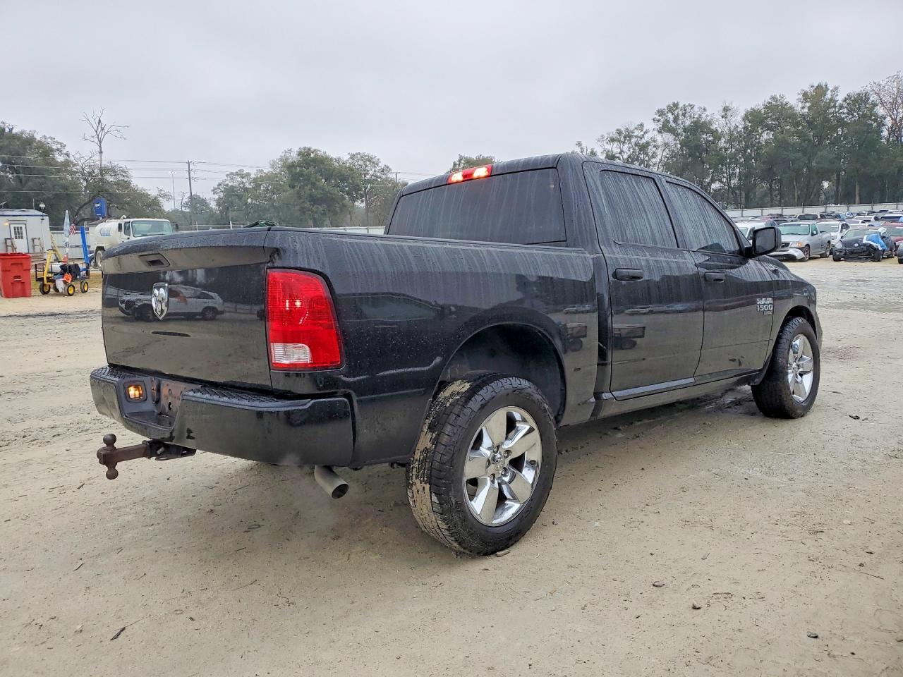 2020 Ram 1500 Classic Tradesman - zdjęcie 3