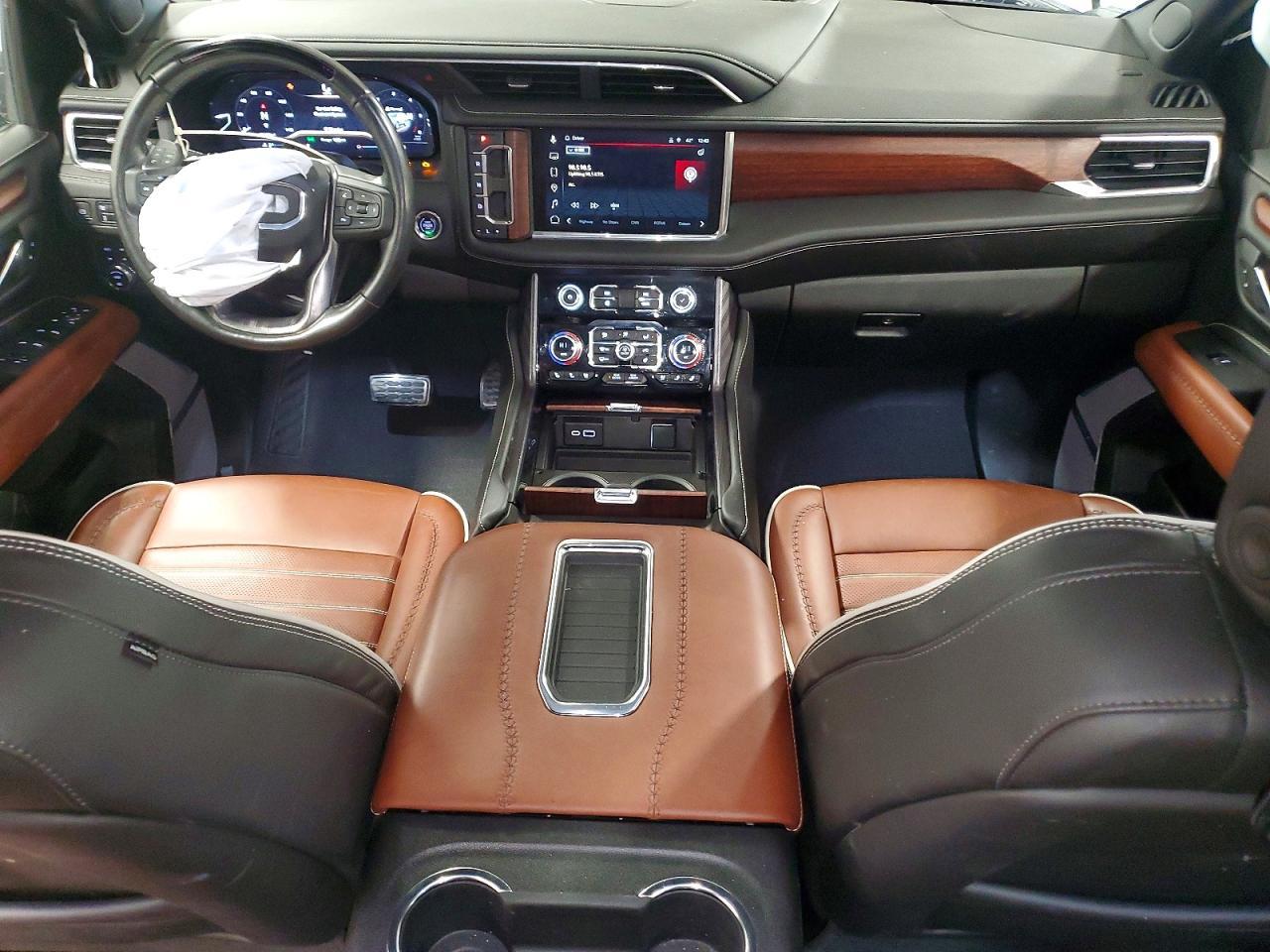 2023 GMC Yukon Xl Denali Ultimate - zdjęcie 8