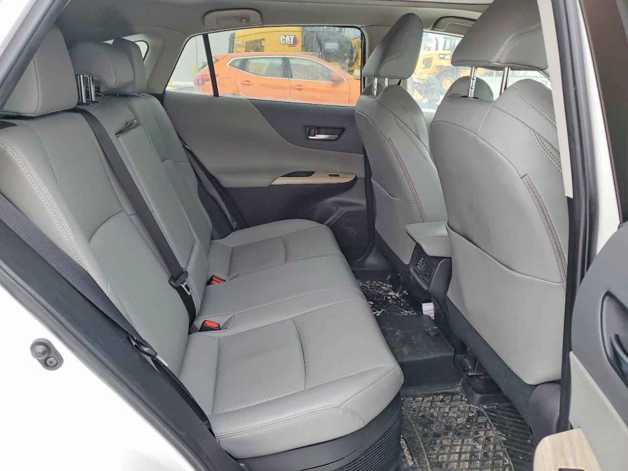 2024 Toyota Venza Le - zdjęcie 10