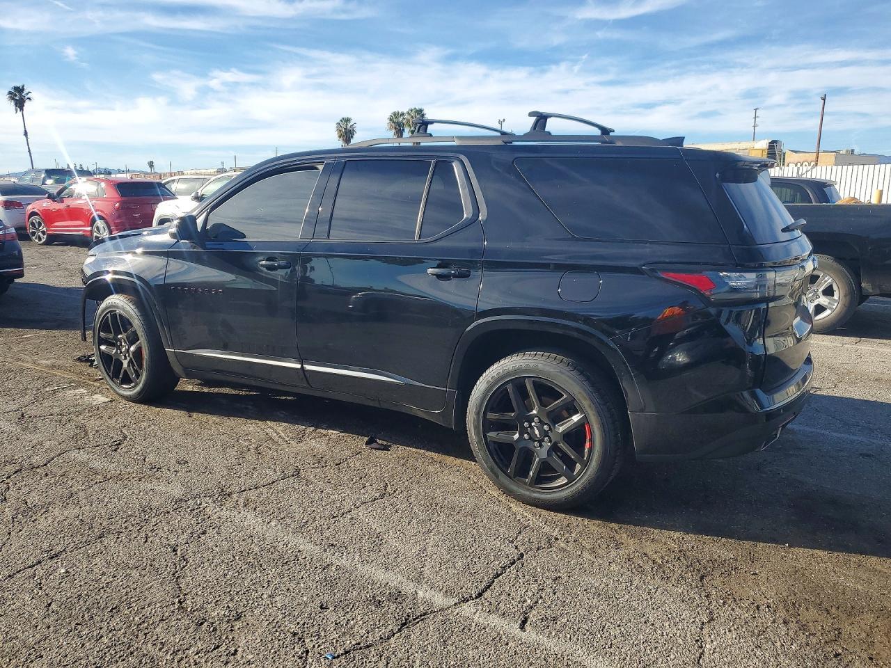 2019 Chevrolet Traverse Premier - zdjęcie 2